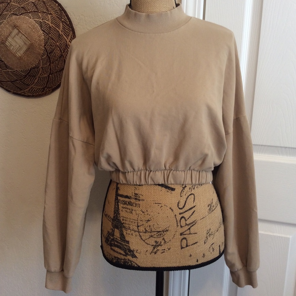 Bershka tan light brown cotton cropped length elastic waist long sleeved mock M